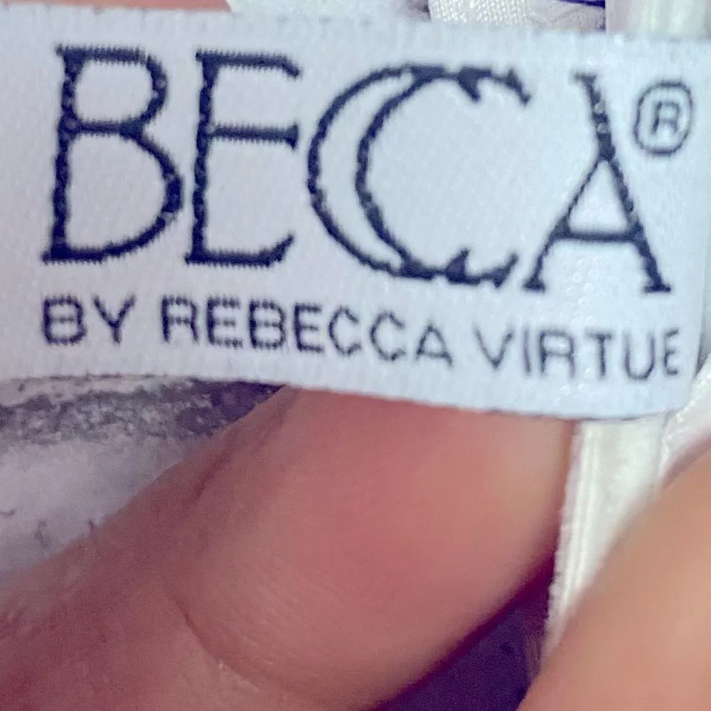 BECCA Floral cutout‎ bikini set sz L
